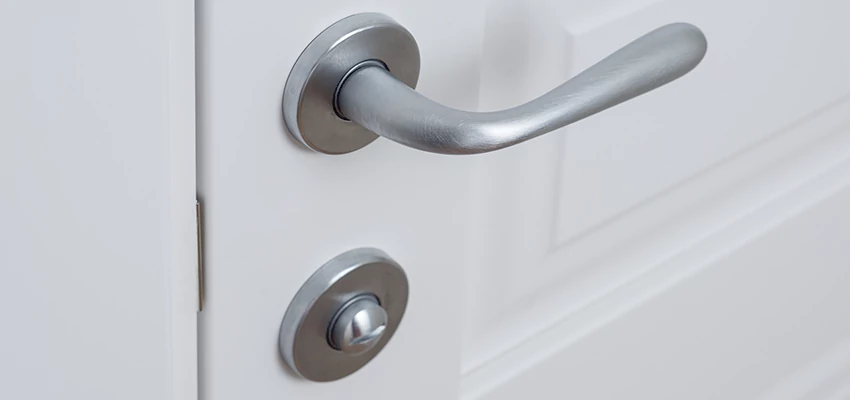 Single-Occupancy Restroom Locks Repair in Kendale Lakes, Florida