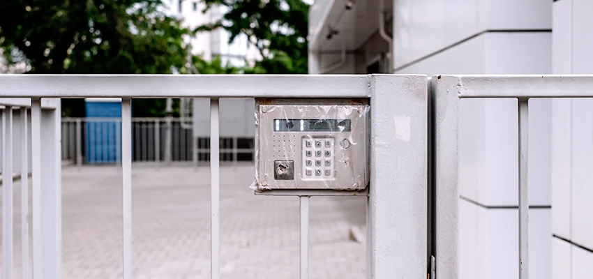 Gate Locks For Metal Gates in Kendale Lakes, Florida